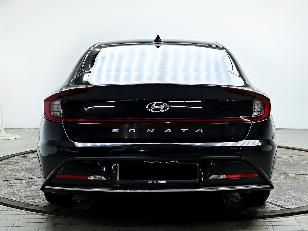 Hyundai Sonata — photo 03