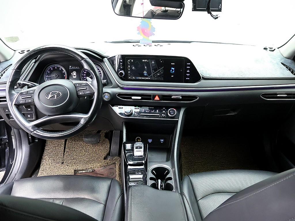 Hyundai Sonata — photo 05