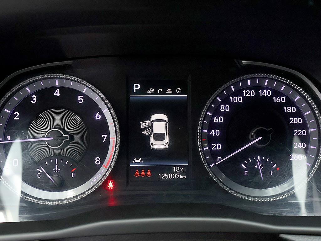 Hyundai Sonata — photo 06