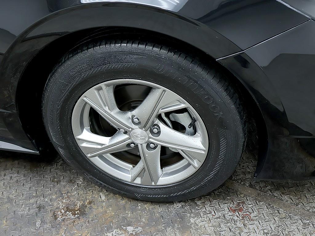 Hyundai Sonata — photo 08
