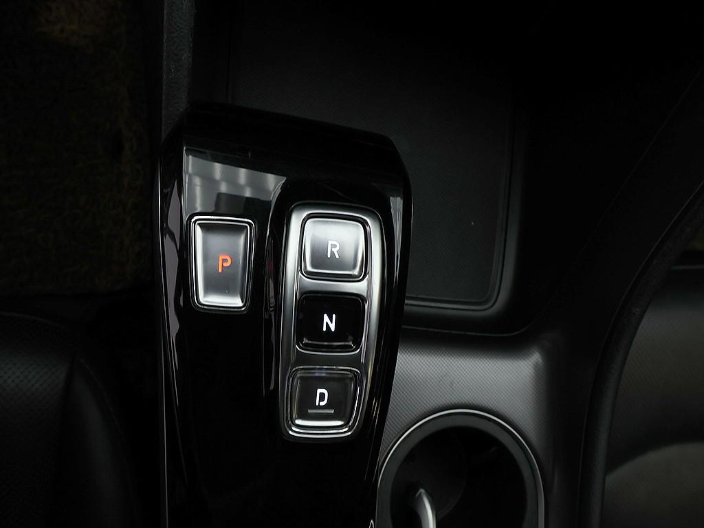 Hyundai Sonata — photo 10