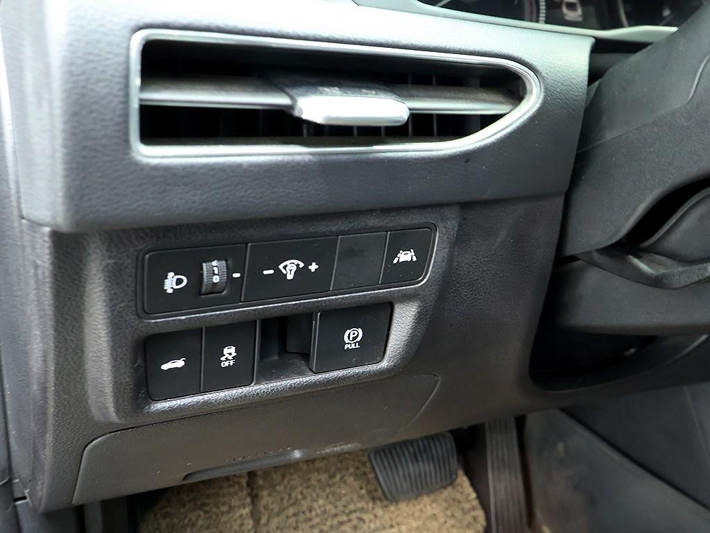 Hyundai Sonata — photo 15