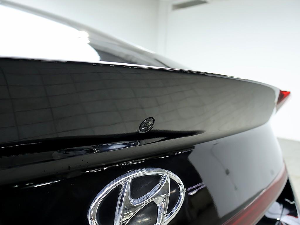 Hyundai Sonata — photo 18