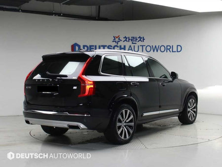 Volvo XC90 — photo 02