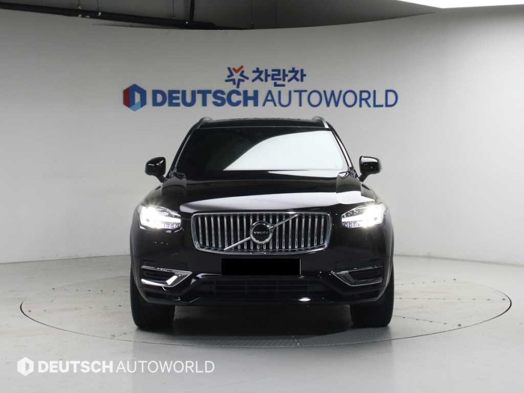 Volvo XC90 — photo 03