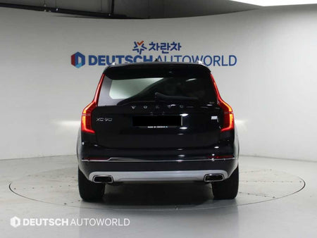 Volvo XC90 — photo 04