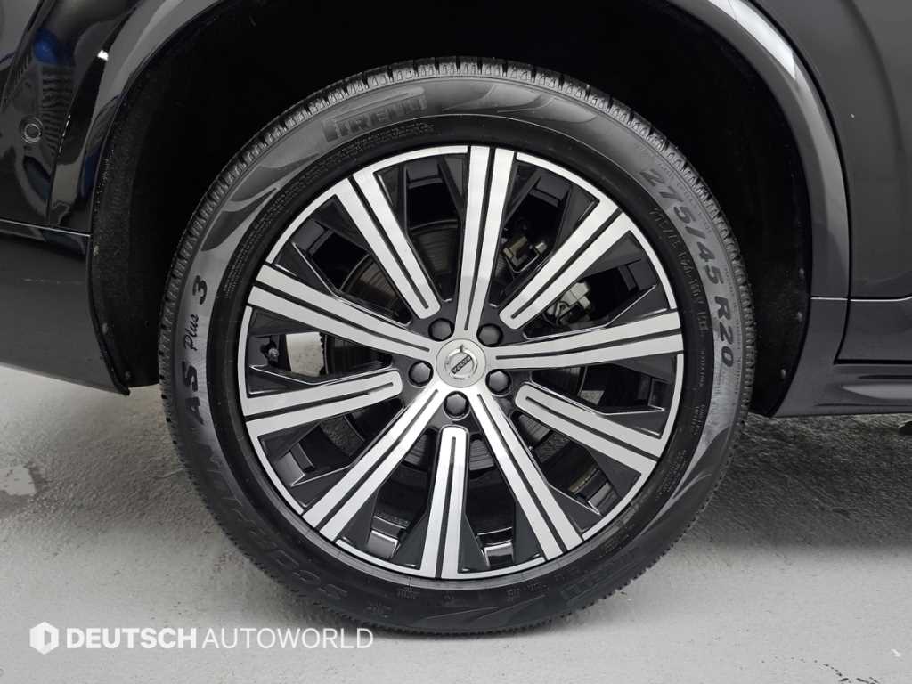 Volvo XC90 — photo 05