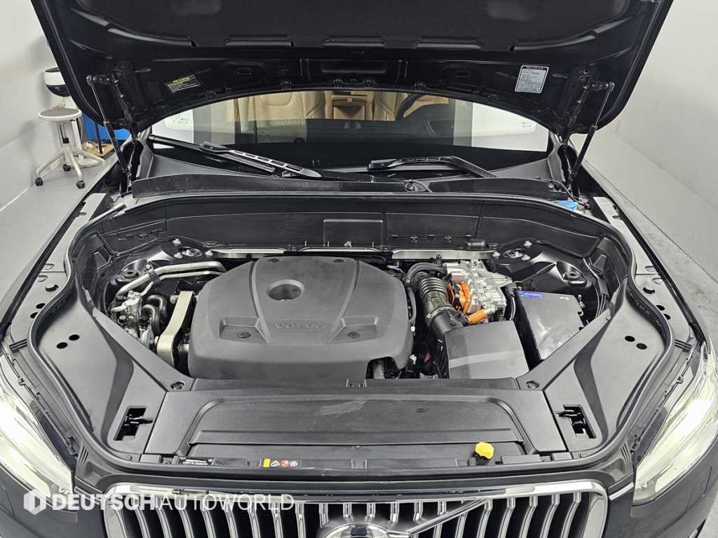 Volvo XC90 — photo 06