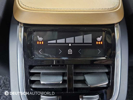 Volvo XC90 — photo 16