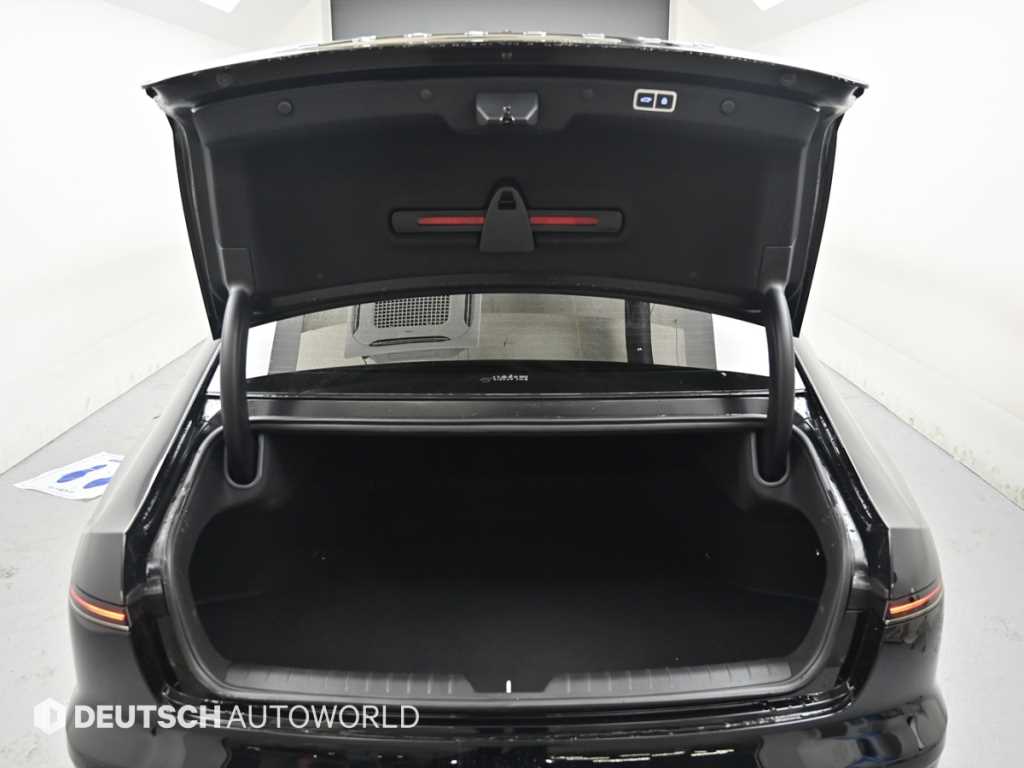 Hyundai Grandeur — photo 19