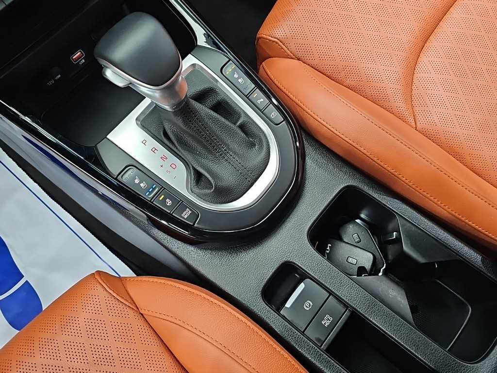 Kia K3 — photo 08