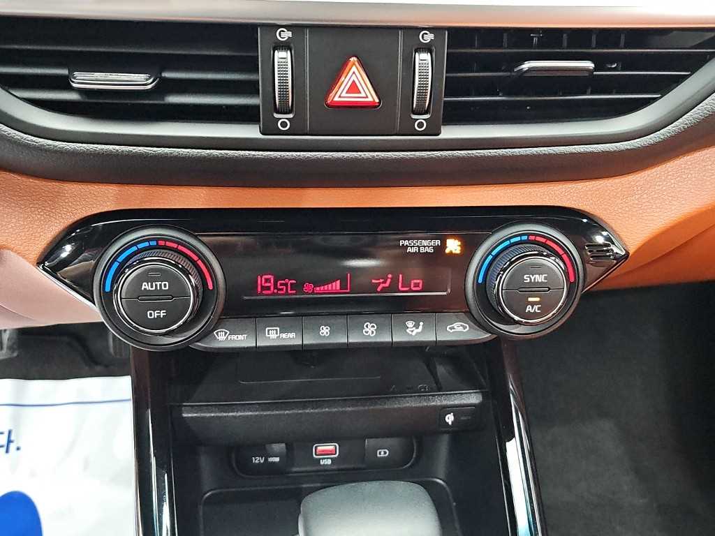Kia K3 — photo 10
