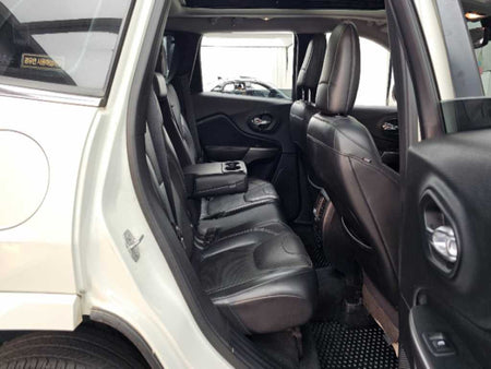Jeep Cherokee — photo 12