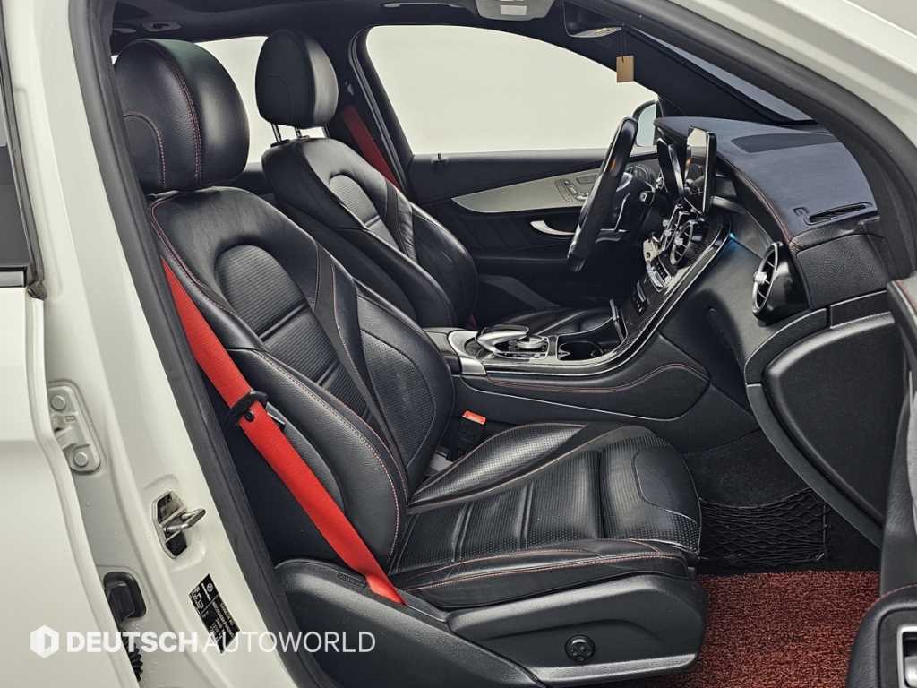 Mercedes-Benz GLC-Class — photo 10