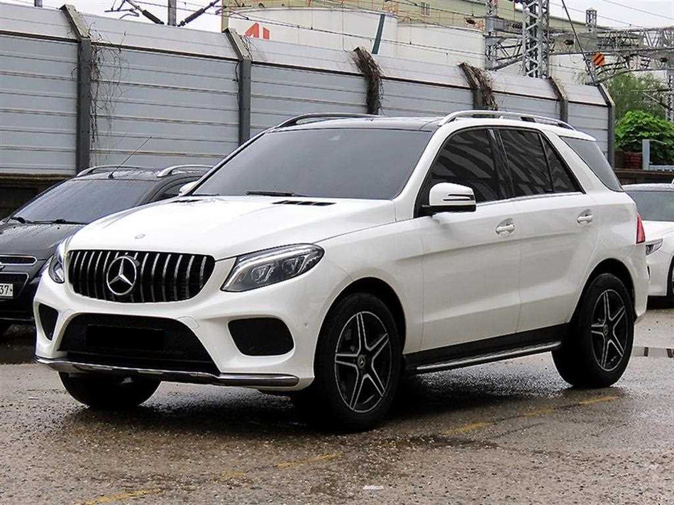 Mercedes-Benz GLE-Class — photo 02