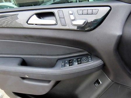 Mercedes-Benz GLE-Class — photo 11