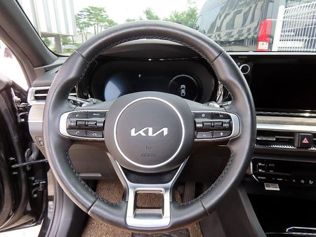 Kia K5 — photo 08