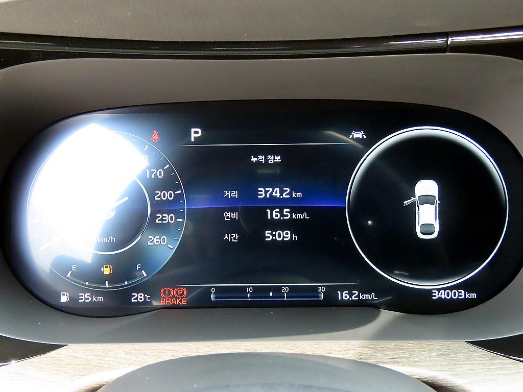 Kia K5 — photo 09