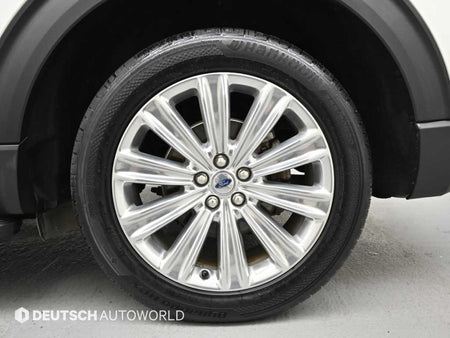 Ford Explorer — photo 05