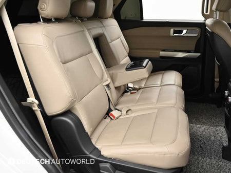 Ford Explorer — photo 12