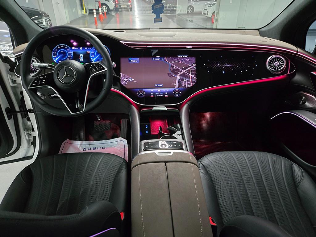 Mercedes-Benz EQS — photo 09