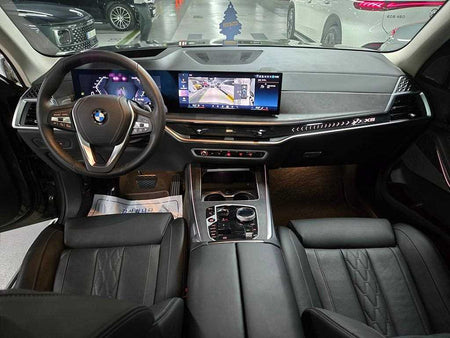 BMW X5 — photo 09