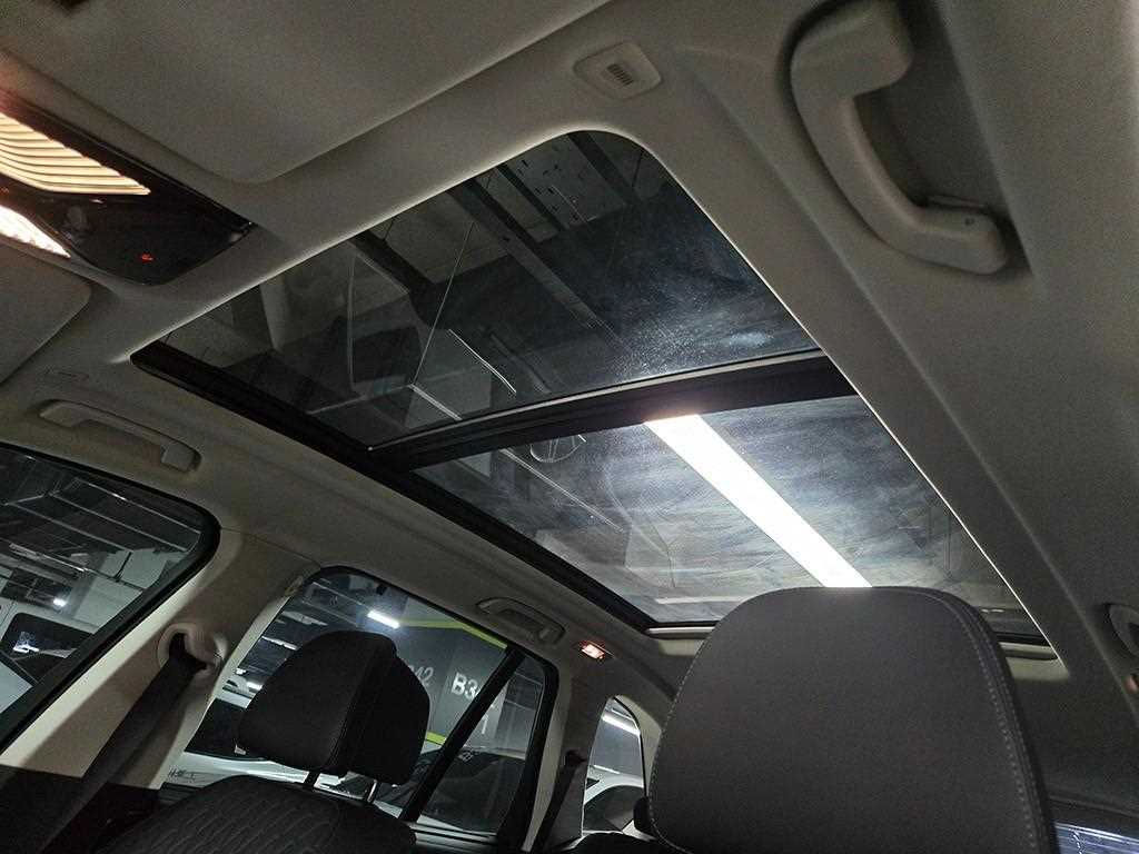 BMW X5 — photo 16
