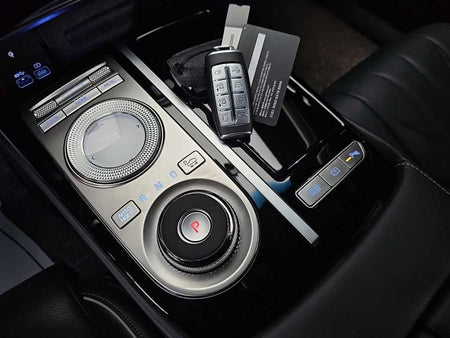 Genesis G80 — photo 08
