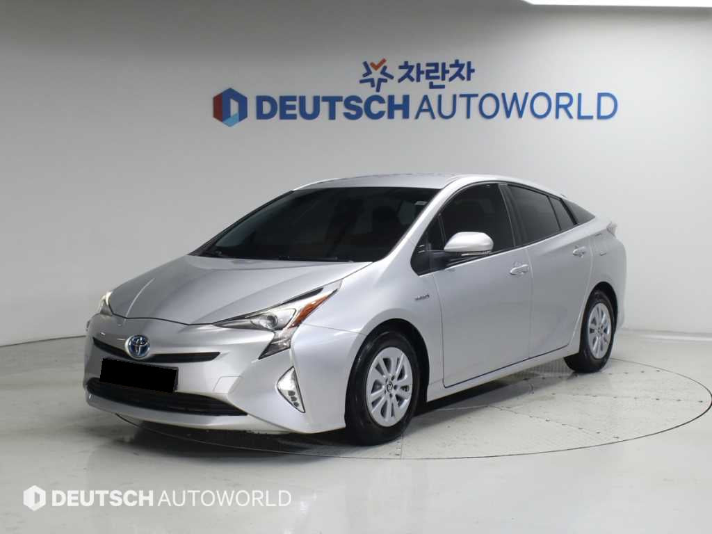 Toyota Prius — photo 02