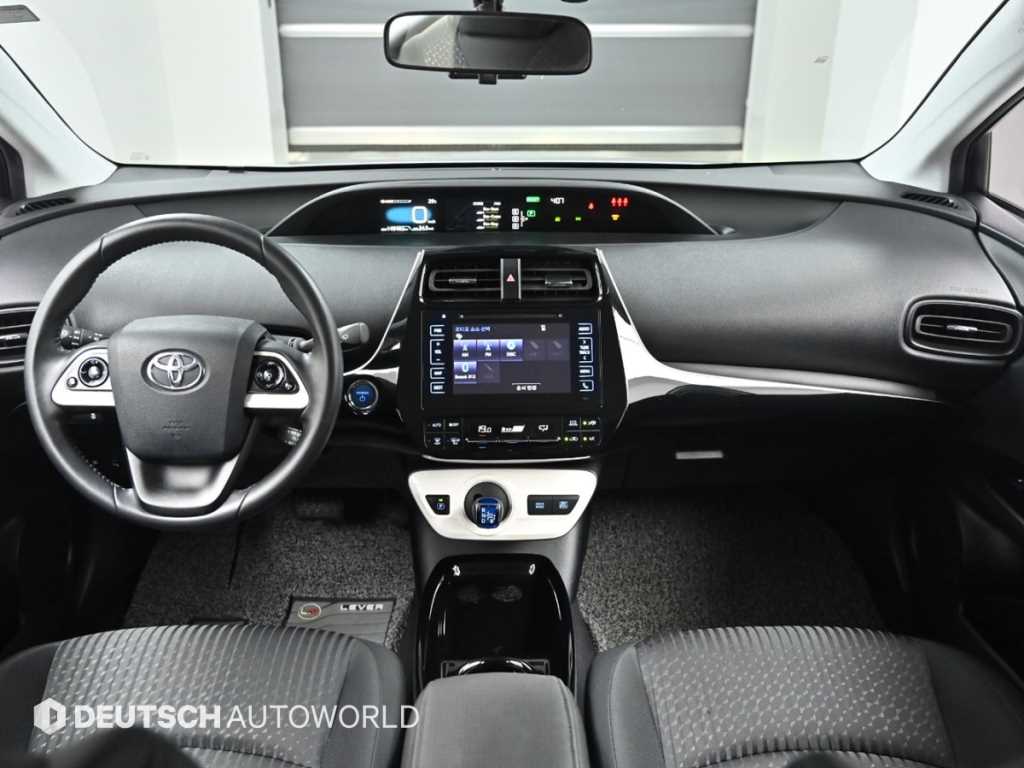 Toyota Prius — photo 05