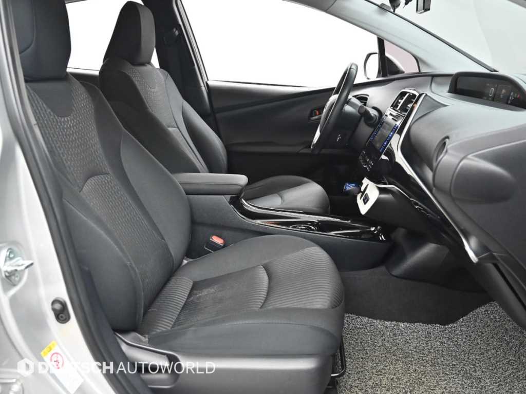 Toyota Prius — photo 08