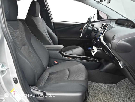 Toyota Prius — photo 08