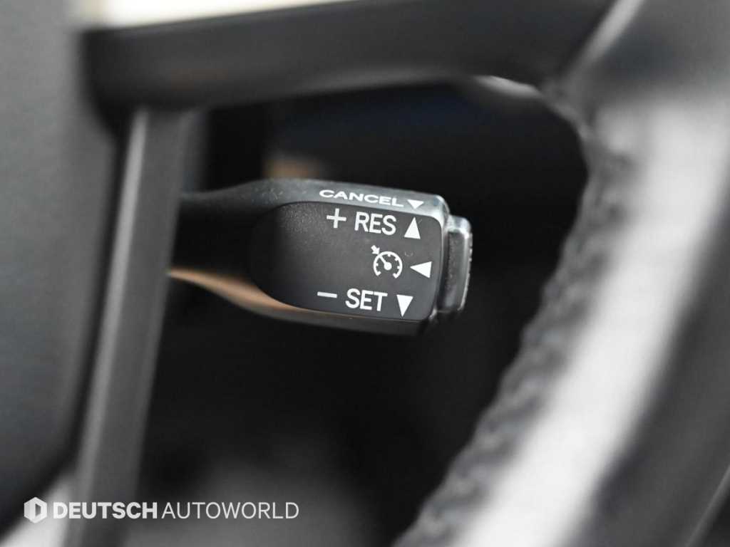 Toyota Prius — photo 14