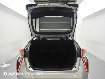 Toyota Prius — photo 17