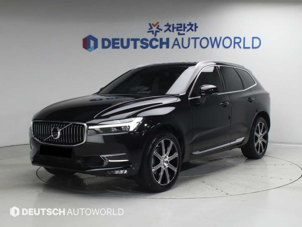 Volvo XC60 — photo 01
