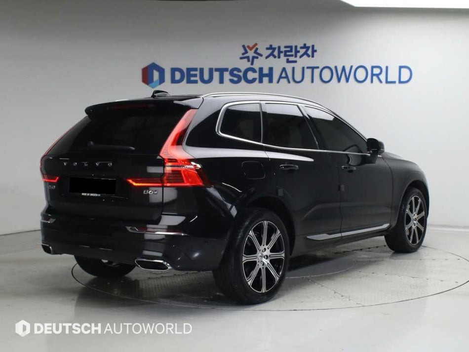 Volvo XC60 — photo 02
