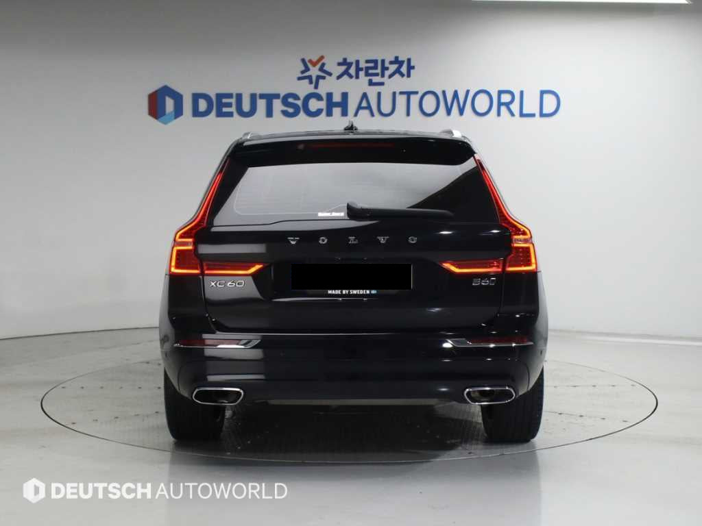 Volvo XC60 — photo 04