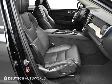 Volvo XC60 — photo 10