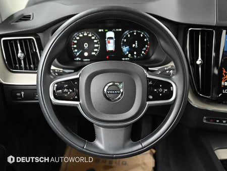 Volvo XC60 — photo 13
