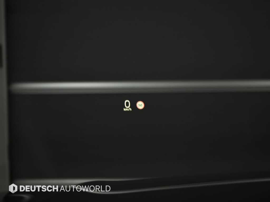 Volvo XC60 — photo 17