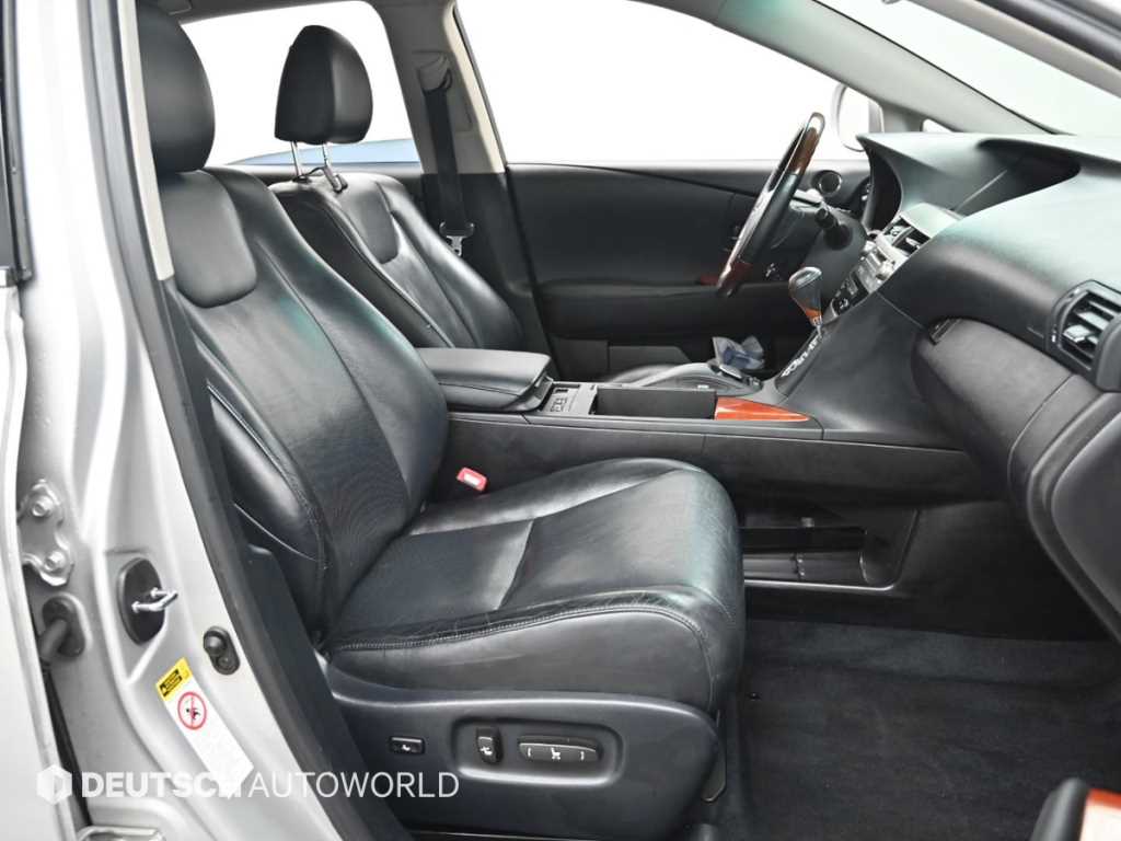 Lexus RX — photo 10