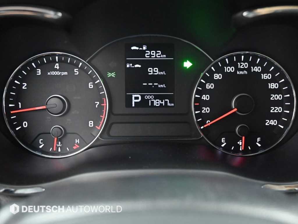 Kia K3 — photo 08