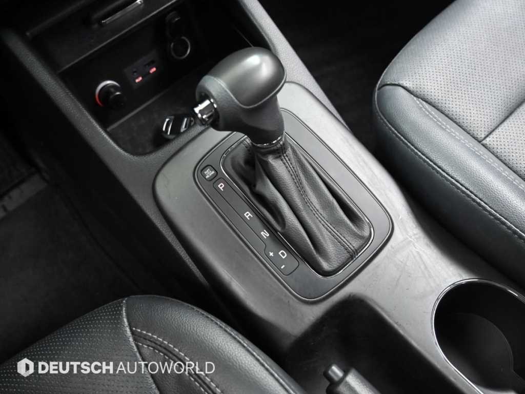 Kia K3 — photo 09