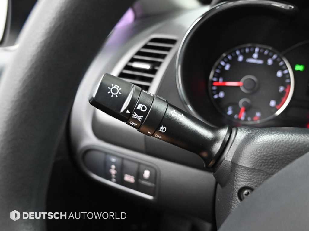 Kia K3 — photo 15