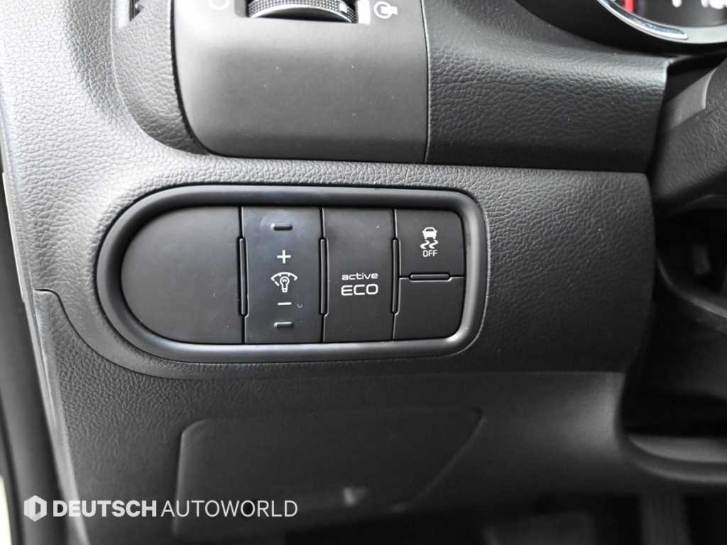 Kia K3 — photo 16
