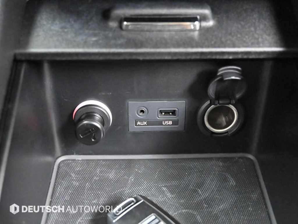 Kia K3 — photo 17