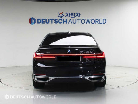 BMW 7-Series — photo 04