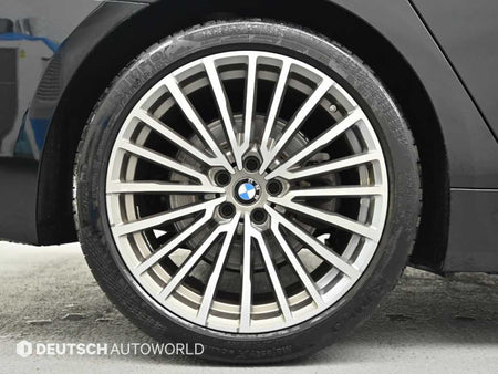 BMW 7-Series — photo 05