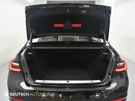 BMW 7-Series — photo 19