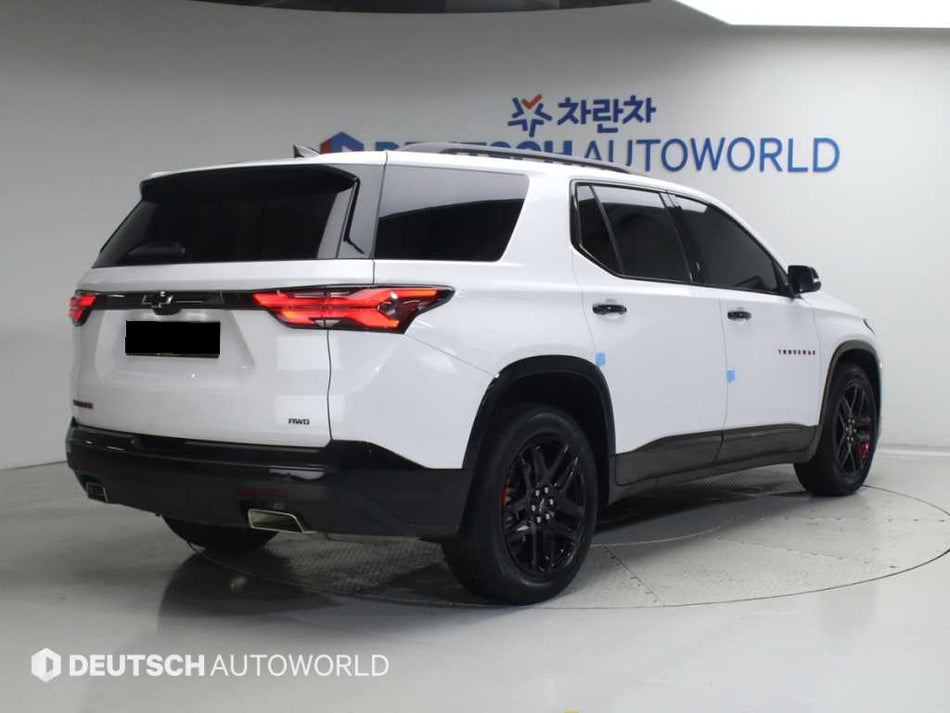 CHEVROLET Traverse — photo 02